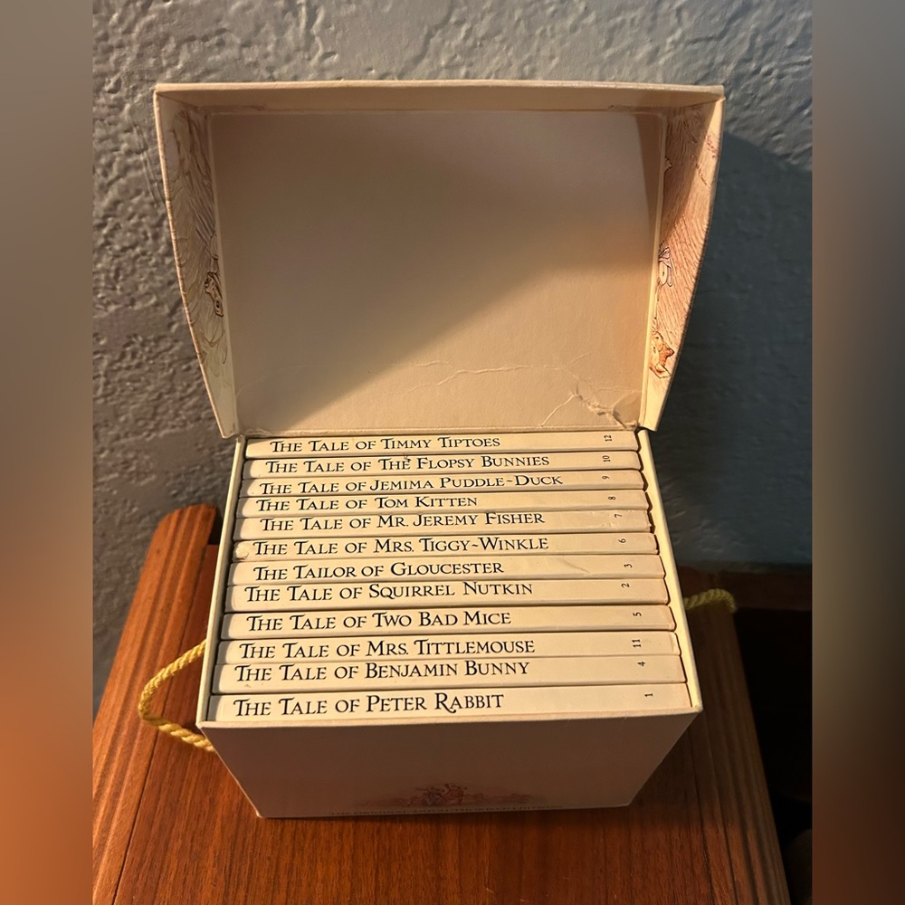 Beatrix Potter Collection 12 Books in Box - Picture 2 of 7